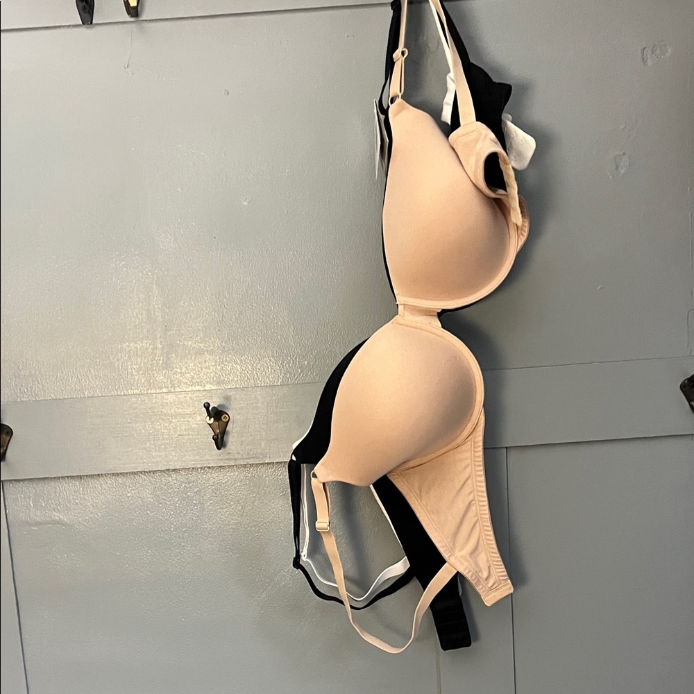 Fruit of the Loom Nude, White and Black Bra Set - Picture 2 of 5